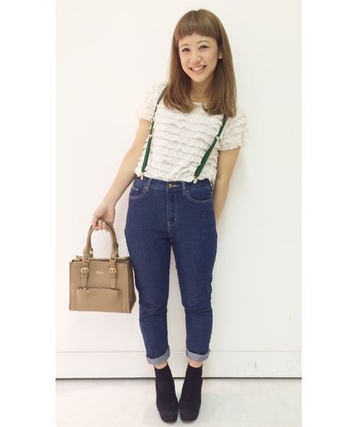 Chico(チコ)の「ハイウエストデニムPT(その他パンツ・レディース・ホワイト/ネイビー・SMALL/MEDIUM)」の12枚目の写真