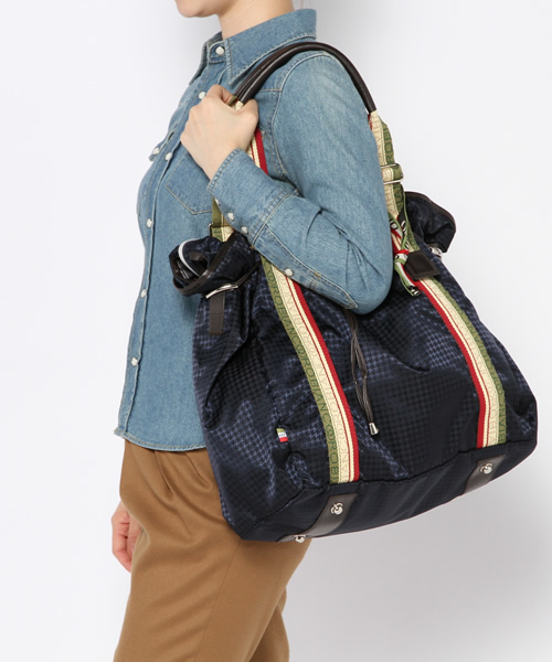 Orobianco（オロビアンコ）の「ｏｒｏｂｉａｎｃｏ　アリンナ バック（トートバッグ・レディース・ブラック系/ワイン系/ブラウン系/カーキ系/ネイビー系・F）」の13枚目の写真