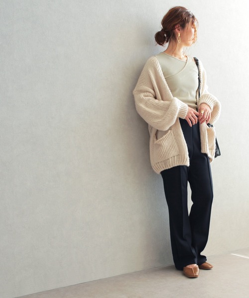 reca(レカ)の「センタープレス セミフレアパンツ(その他パンツ・レディース・ブラック/ベージュ/アイボリー・FREE)」の17枚目の写真