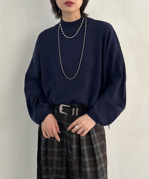 PAGEBOY（ページボーイ）の「〈自宅で洗える！〉WEB限定アイテム / ハイネックボリュームニット（ニット/セーター・レディース・オフホワイト/ブラック/グレー/グリーン/パープル/ボルドー/モカ/グリーン系その他/マスタード/グレイッシュベージュ/ダークブラウン/オレンジ/ブルー/グリーン系その他2/ホワイト系その他/サックスブルー/イエロー/ネイビー/チャコールグレー/レッド系その他/ネイビー系・FREE）」の15枚目の写真