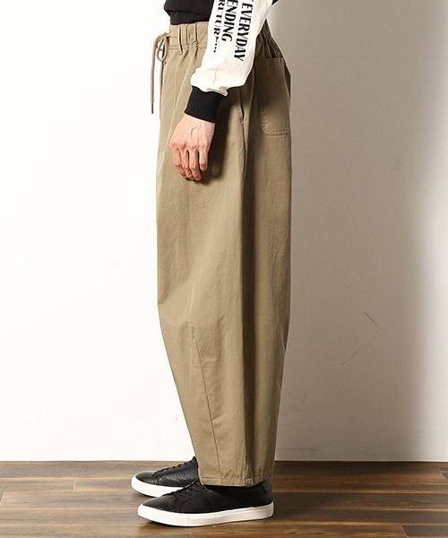 Purple&Yellow（パープルアンドイエロー）の「ワイド　テーパードパンツ（その他パンツ・メンズ・ブラック/ベージュ・SMALL/MEDIUM/LARGE/X-SMALL）」の9枚目の写真