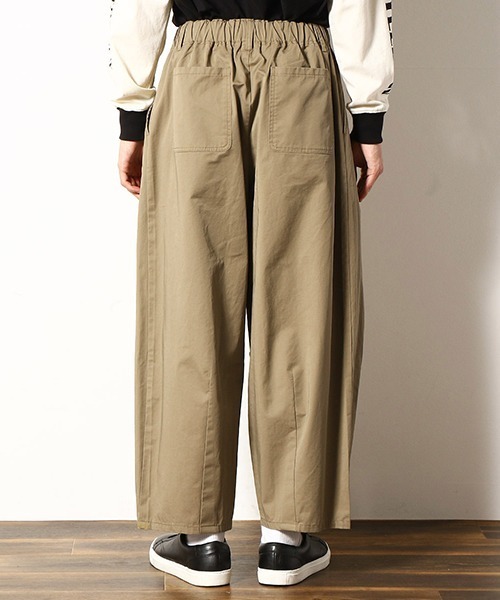 Purple&Yellow（パープルアンドイエロー）の「ワイド　テーパードパンツ（その他パンツ・メンズ・ブラック/ベージュ・SMALL/MEDIUM/LARGE/X-SMALL）」の10枚目の写真