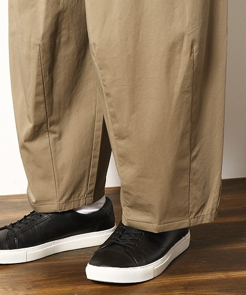 Purple&Yellow（パープルアンドイエロー）の「ワイド　テーパードパンツ（その他パンツ・メンズ・ブラック/ベージュ・SMALL/MEDIUM/LARGE/X-SMALL）」の13枚目の写真