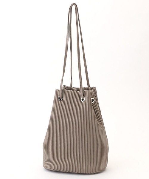 MONO COMME CA(モノコムサ)の「プリーツ トートバッグ(ハンドバッグ・レディース・ベージュ/グレー/アイボリー・FREE)」の9枚目の写真