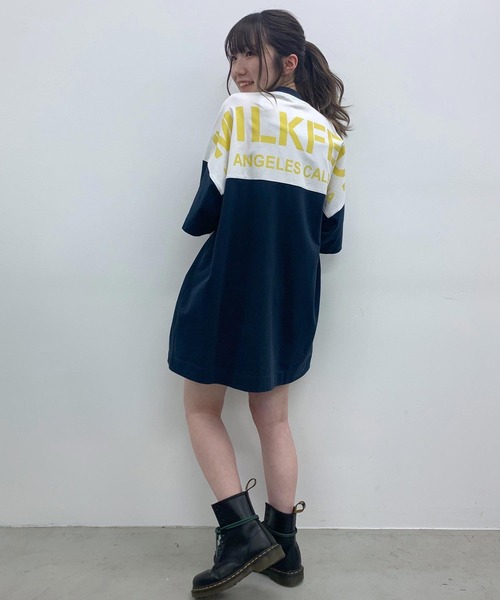 MILKFED.（ミルクフェド）の「TWO TONE TUNIC（チュニック・レディース・ホワイト/ブラック/ベージュ/ネイビー・ONE SIZE）」の14枚目の写真