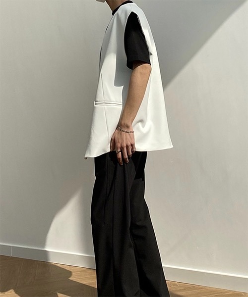 WESTBOY（ウエストボーイ）の「【COLN】Drop shoulder Tailored Vest CLN21S07OT（ベスト・メンズ・ブラック/ホワイト・L/XL/M）」の8枚目の写真