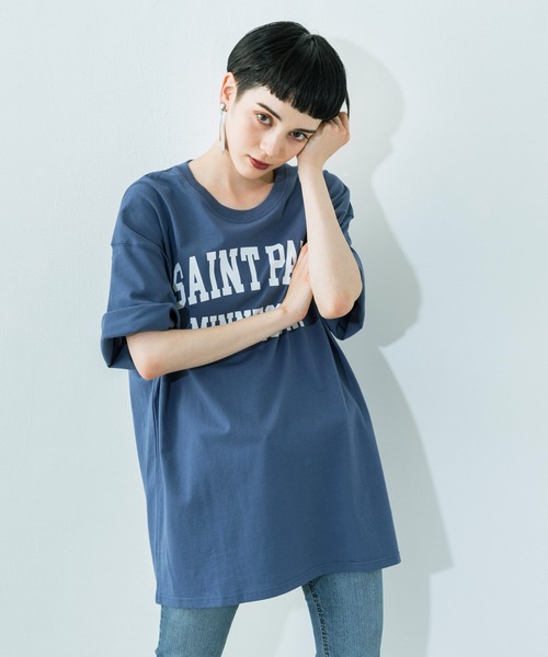 Ressaca(レサーカ)の「別注 オーバーサイズ カレッジロゴ フロントロゴTEE(Tシャツ/カットソー・メンズ・パープル/ホワイト/ブラック/グレイッシュベージュ/グレイッシュブルー/ホワイト系/ホワイト系1/ブラック系/ブラック系1・L/XL/M)」の19枚目の写真