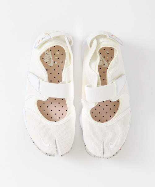 NIKE(ナイキ)の「NIKE エアリフト(サンダル・レディース・ベージュ系その他・23/24)」の3枚目の写真