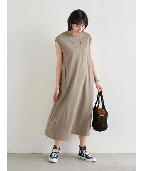 earth music&ecology（アースミュージックアンドエコロジー）の「Aラインスリーブレスカットワンピース　＊（ワンピース・レディース・ダークブラウン/グレイッシュベージュ/チャコールグレー/ブルーグリーン/ピンク系その他2・FREE）」の9枚目の写真