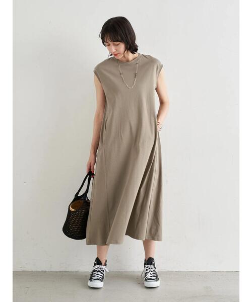 earth music&ecology（アースミュージックアンドエコロジー）の「Aラインスリーブレスカットワンピース　＊（ワンピース・レディース・ダークブラウン/グレイッシュベージュ/チャコールグレー/ブルーグリーン/ピンク系その他2・FREE）」の10枚目の写真