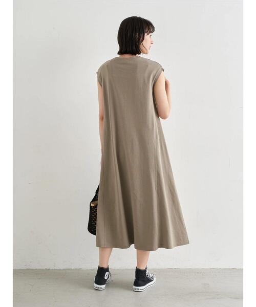 earth music&ecology（アースミュージックアンドエコロジー）の「Aラインスリーブレスカットワンピース　＊（ワンピース・レディース・ダークブラウン/グレイッシュベージュ/チャコールグレー/ブルーグリーン/ピンク系その他2・FREE）」の13枚目の写真
