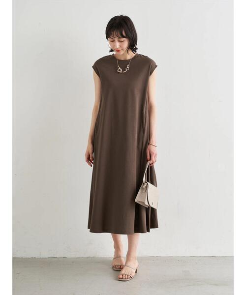 earth music&ecology（アースミュージックアンドエコロジー）の「Aラインスリーブレスカットワンピース　＊（ワンピース・レディース・ダークブラウン/グレイッシュベージュ/チャコールグレー/ブルーグリーン/ピンク系その他2・FREE）」の18枚目の写真