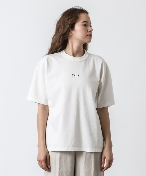 ALLUMER(アリュメール)の「クルーネックヴィンテージプリントTシャツ(THINK)(Tシャツ/カットソー・レディース・ホワイト/ブラック/ベージュ・1)」の19枚目の写真