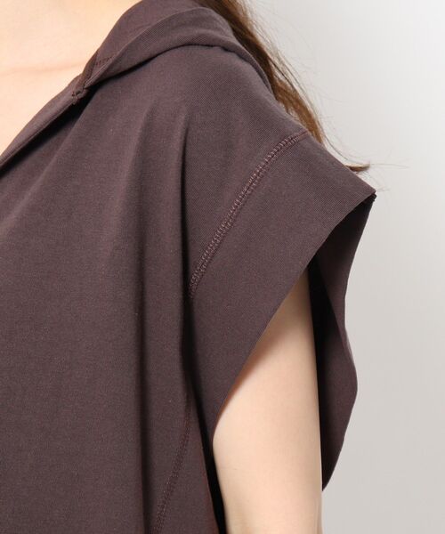 COLEMAN（コールマン）の「◆Coleman別注 キーネックフーディ（パーカー・レディース・ブラック/ブラウン系/オフホワイト/ベージュ・12）」の6枚目の写真