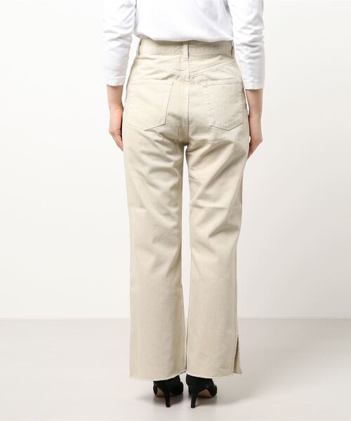 LOWRYS FARM(ローリーズファーム)の「ハイウエストスリットデニムパンツ 948667(デニムパンツ・レディース・アイボリー/チャコールグレー/オレンジ・SMALL/MEDIUM/LARGE)」の5枚目の写真