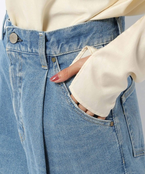 BABYLONE（バビロン）の「BABYLONE / TUCK デニムパンツ【洗濯機洗い可】（デニムパンツ・レディース・ベージュ/ブルー・34inch/36inch/38inch）」の18枚目の写真