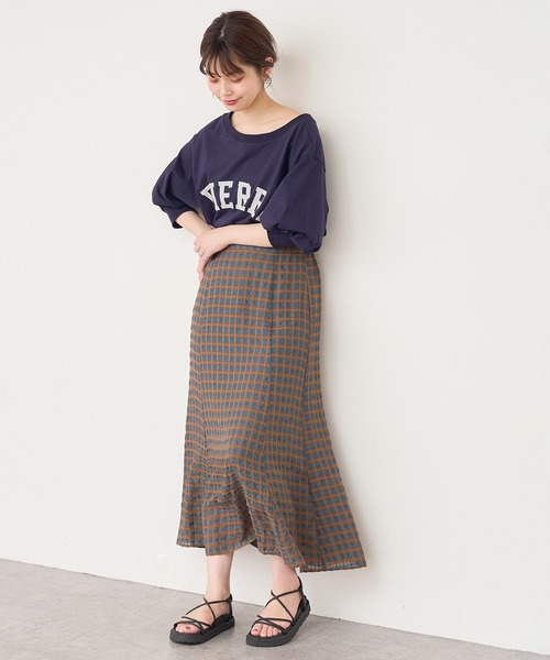 natural couture(ナチュラルクチュール)の「【WEB限定カラー有り】長さ変えられる秋色シアーチェックマーメイドスカート(スカート・レディース・ブラック系その他/ブラウン系その他/ベージュ系その他/グリーン系その他・FREE)」の8枚目の写真