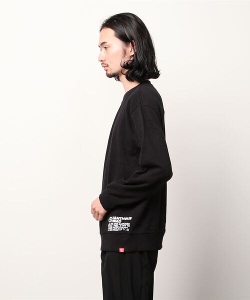 XD（エックスディ）の「STANDARD SWEATSHIRT（大人）（スウェット・メンズ・ブラック/オフホワイト/カーキ・M/L）」の5枚目の写真