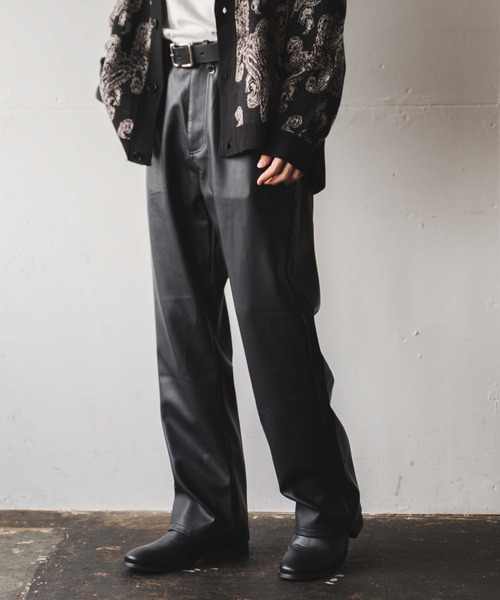 WEGO（ウィゴー）の「WEGO/フェイクレザーセミフレアパンツ（スラックス・メンズ・ブラック・MEDIUM/LARGE）」の16枚目の写真