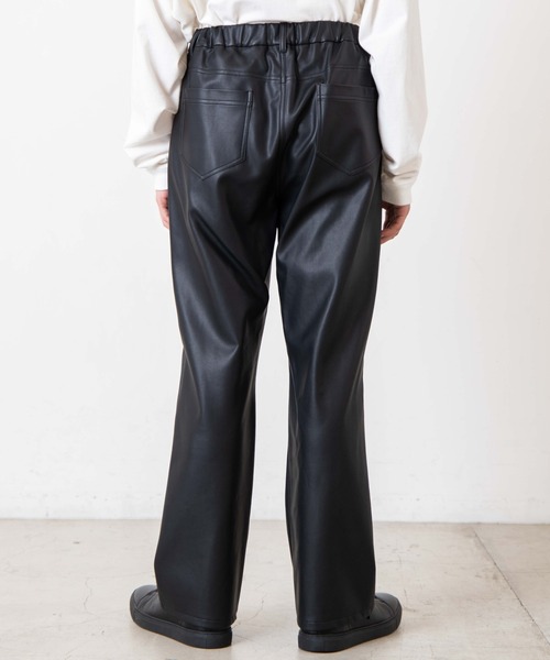 WEGO（ウィゴー）の「WEGO/フェイクレザーセミフレアパンツ（スラックス・メンズ・ブラック・MEDIUM/LARGE）」の13枚目の写真