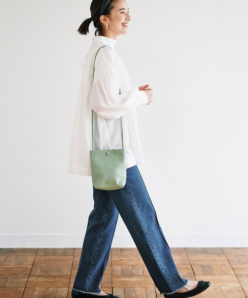 avecmoi(アヴェクモワ)の「【佐藤かなさんプロデュース】 アヴェクモワ バックリボンギャザーブラウス〈白〉(シャツ/ブラウス・レディース・ホワイト・MEDIUM/LARGE)」の11枚目の写真