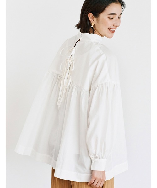 avecmoi(アヴェクモワ)の「【佐藤かなさんプロデュース】 アヴェクモワ バックリボンギャザーブラウス〈白〉(シャツ/ブラウス・レディース・ホワイト・MEDIUM/LARGE)」の7枚目の写真