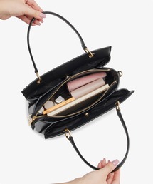 マイケルコース　SUSAN サッチェル ミディアム MICHAEL KORS（マイケルコース）の「SUSAN サッチェル