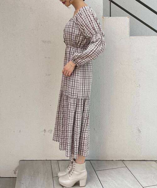 MAJESTIC LEGON(マジェスティックレゴン)の「レディコンシャスワンピース(ワンピース・レディース・カーキオリーブ/ブラック系その他/ブラウン系その他2・SMALL/MEDIUM)」の17枚目の写真