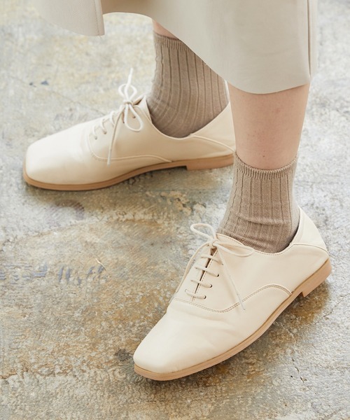 menue(メヌエ)の「スクエアトゥ オックスフォードシューズ 2wayバブーシュ(ドレスシューズ・レディース・アイボリー/ブラック・XS/S/M/L/LL/3L)」の7枚目の写真