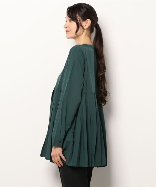 She's Closet（シーズクローゼット）の「タックプリーツAラインフレア長袖チュニックブラウス（チュニック・レディース・ホワイト/ブラック/ダークグリーン/ベージュ・FREE）」の5枚目の写真