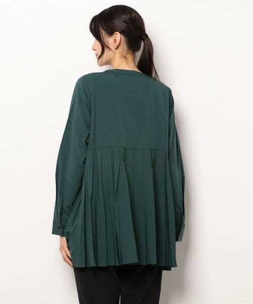 She's Closet（シーズクローゼット）の「タックプリーツAラインフレア長袖チュニックブラウス（チュニック・レディース・ホワイト/ブラック/ダークグリーン/ベージュ・FREE）」の6枚目の写真