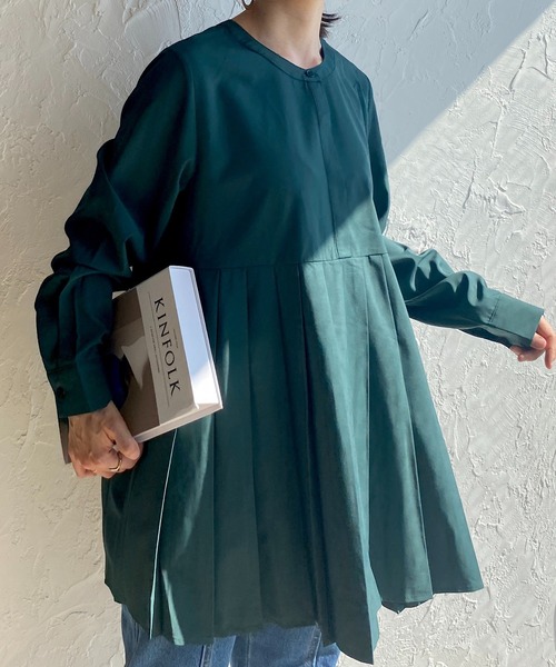 She's Closet（シーズクローゼット）の「タックプリーツAラインフレア長袖チュニックブラウス（チュニック・レディース・ホワイト/ブラック/ダークグリーン/ベージュ・FREE）」の4枚目の写真