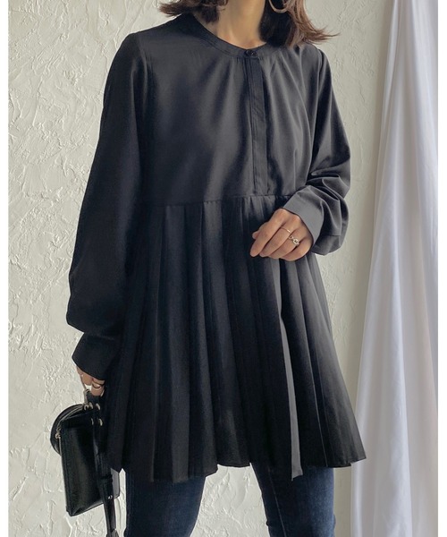 She's Closet（シーズクローゼット）の「タックプリーツAラインフレア長袖チュニックブラウス（チュニック・レディース・ホワイト/ブラック/ダークグリーン/ベージュ・FREE）」の9枚目の写真