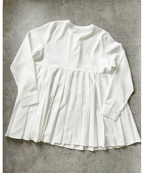 She's Closet（シーズクローゼット）の「タックプリーツAラインフレア長袖チュニックブラウス（チュニック・レディース・ホワイト/ブラック/ダークグリーン/ベージュ・FREE）」の14枚目の写真