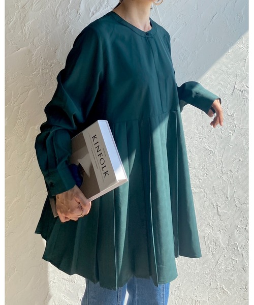 She's Closet（シーズクローゼット）の「タックプリーツAラインフレア長袖チュニックブラウス（チュニック・レディース・ホワイト/ブラック/ダークグリーン/ベージュ・FREE）」の18枚目の写真