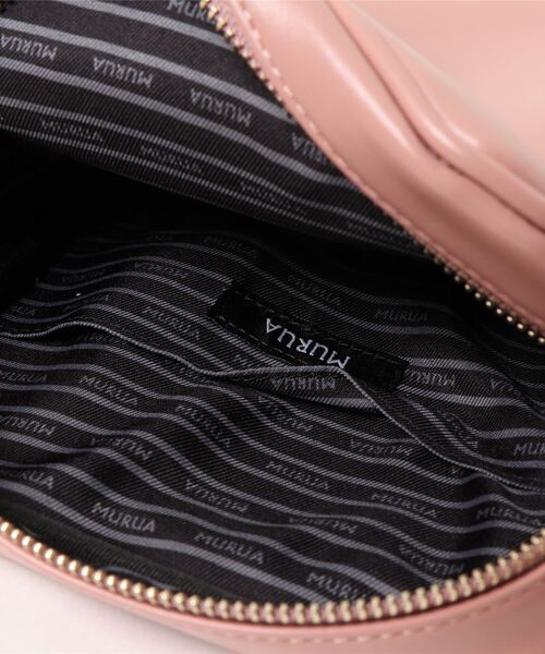 MURUA(ムルーア)の「MURUA (ムルーア) ミニスクエアバッグ シンプルシリーズ MR-B818(ショルダーバッグ・レディース・ブラック/ネイビー/レッド/ピンク/グリーン/アイボリー・FREE)」の21枚目の写真