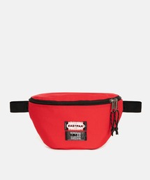 MM6 × EASTPAK スプリンガー リバーシブル バム バッグ EASTPAK（イーストパック ）の「MM6 MAISON MARGIELA x EASTPAK
