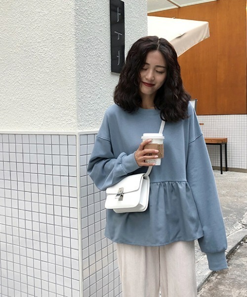 sakishimatokyo(サキシマトーキョー)の「ルージングフリル(ラッフル)切り替えトレーナー(Tシャツ/カットソー・レディース・ホワイト/ブラック/イエロー/ブルー・FREE)」の3枚目の写真