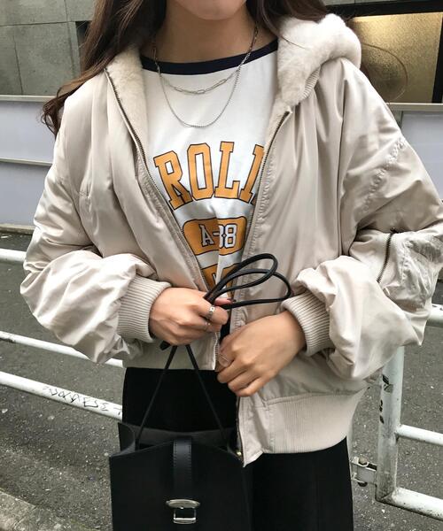 INGNI(イング)の「エコファーフードリバーシブルMA-1(ブルゾン・レディース・カーキ/アイボリー/ブラック・M)」の9枚目の写真