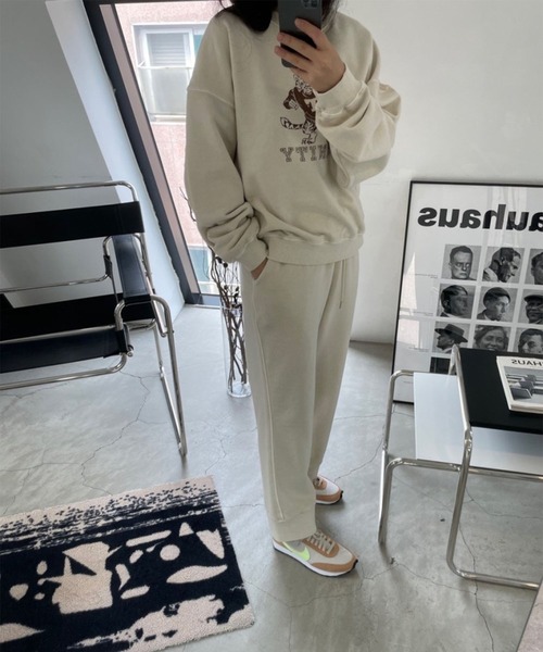 me+em select（ミームセレクト）の「TRINITYピグメントヴィンテージトレーナー（スウェット・レディース・ミント/ベージュ/チャコール・FREE）」の5枚目の写真