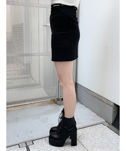 ENVYM(アンビー)の「ダブルベルトスカート(スカート・レディース・ブラック・FREE)」の4枚目の写真