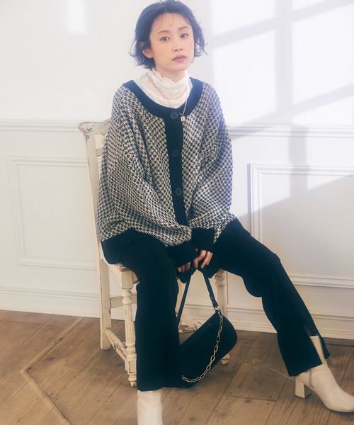 vis-`a-vis（ビサビ）の「【WEB限定】【高橋愛コラボ】スリット入りニットパンツ【セットアップ対応】（スラックス・レディース・ピンク/ブラック/オフホワイト・S/M）」の7枚目の写真