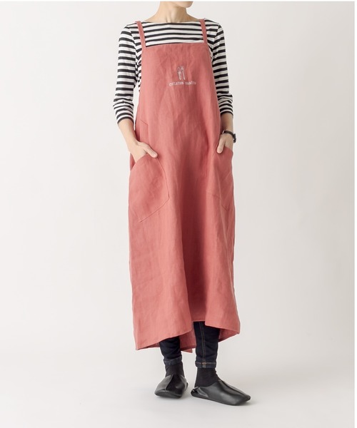 CUISINE HABITS（クイジーヌハビッツ）の「【CUiSiNE HABiTS】リネンロング エプロン（エプロン・レディース・グレー/レッド/カーキ・フリー）」の4枚目の写真