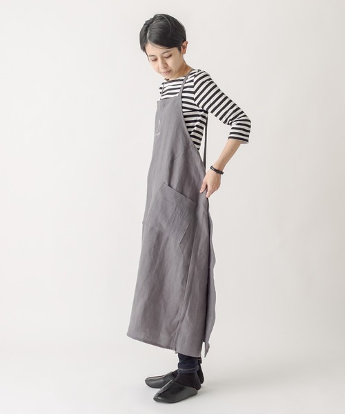 CUISINE HABITS（クイジーヌハビッツ）の「【CUiSiNE HABiTS】リネンロング エプロン（エプロン・レディース・グレー/レッド/カーキ・フリー）」の11枚目の写真