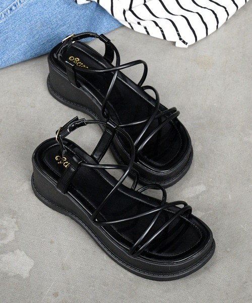 sango（sango）の「厚底ナローストラップサンダル（サンダル・レディース・ホワイト/グリーン/イエロー/グレー/ベージュ/ブラック・M/L/LL/3L/SS/S）」の3枚目の写真