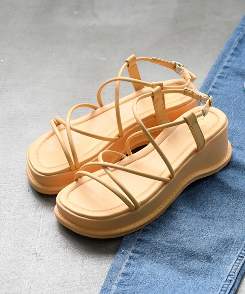 sango（sango）の「厚底ナローストラップサンダル（サンダル・レディース・ホワイト/グリーン/イエロー/グレー/ベージュ/ブラック・M/L/LL/3L/SS/S）」の8枚目の写真