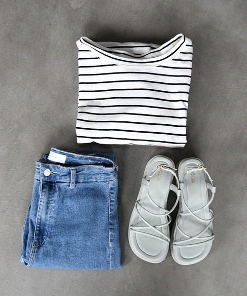 sango（sango）の「厚底ナローストラップサンダル（サンダル・レディース・ホワイト/グリーン/イエロー/グレー/ベージュ/ブラック・M/L/LL/3L/SS/S）」の12枚目の写真