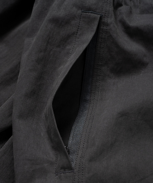 5351 POUR LES HOMMES(ゴーサンゴーイチプールオム)の「【5/】リップストップ ボリュームパンツ(その他パンツ・メンズ・ライトブルー/ブラック・S/XL/M/L)」の4枚目の写真