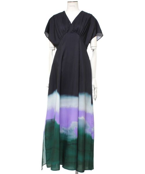UN3D.（アンスリード）の「グラデーションプリントワンピース