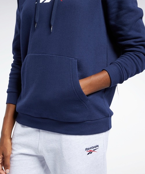 Reebok（リーボック）の「クラシックス ファウンデーション フレンチテリー フーディー / Classics Foundation French Terry Hoodie（パーカー・レディース・ネイビー・SMALL/MEDIUM/LARGE/X-LARGE/XX-LARGE/X-SMALL）」の9枚目の写真